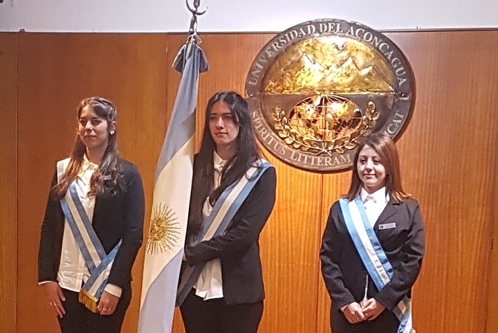 Acto de Inicio de Clases y Cambio de Abanderados