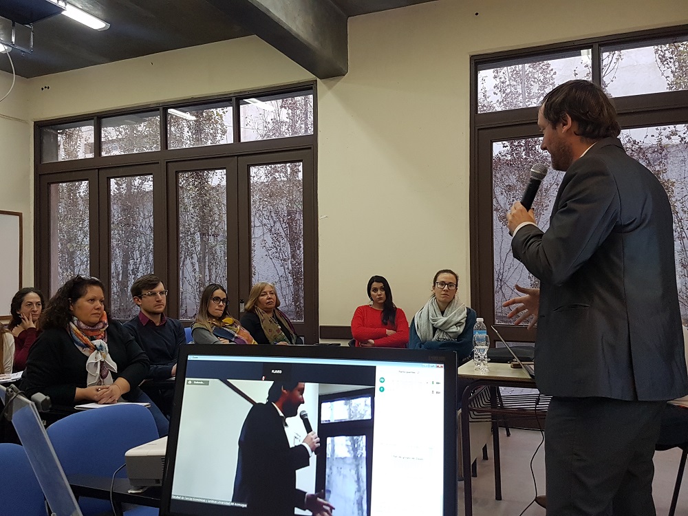Transmisión en vivo para los alumnos a distancia Transmisión en vivo para los alumnos a distancia