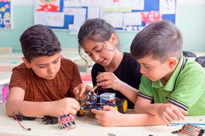 Charla informativa sobre Robótica en la Escuela: un desafío creativo y necesario