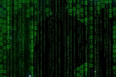 ONAF: Alguien espía tras las pantallas: los datos que las empresas tecnológicas recopilan sobre tus hijos/as
