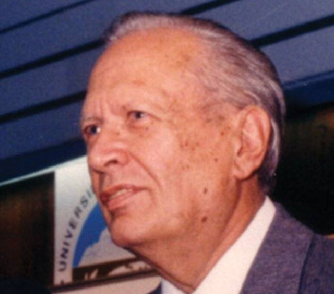 Dr. Marcelo R. CEBERIO
