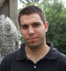 Dr Adolfo M García